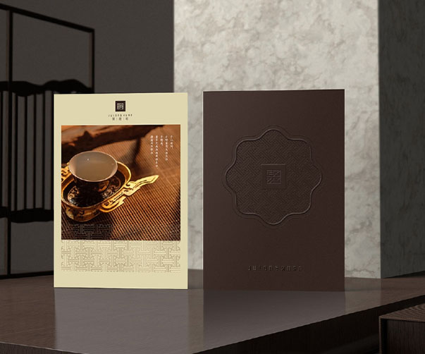 后現(xiàn)代公寓品牌設計：大膽色彩、藝術與幾何形狀的完美融合